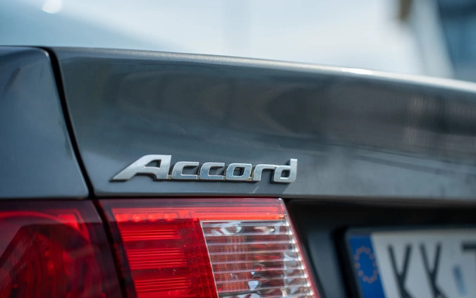Honda Accord cena 30000 przebieg: 218000, rok produkcji 2009 z Toruń małe 277